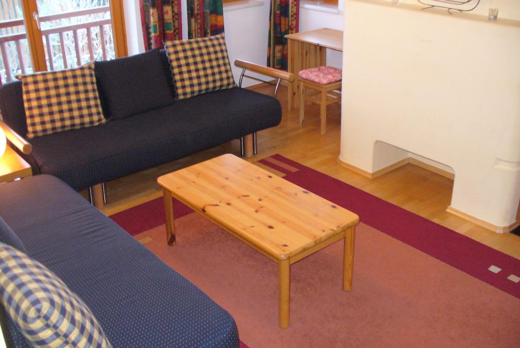 Golf & Ski Appartements Lesak Zell am See Room photo